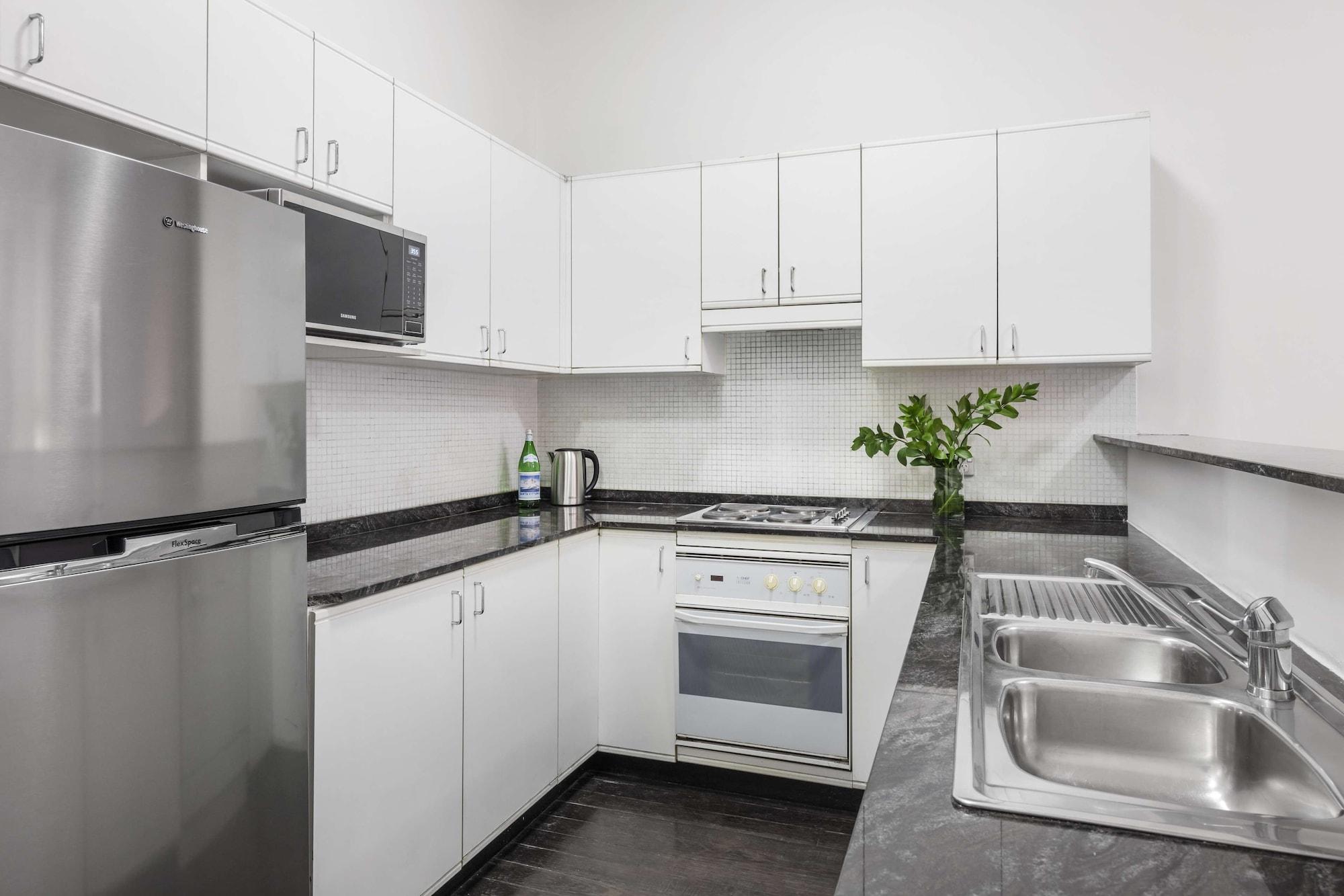 Oaks Sydney Goldsbrough Suites 外观 照片